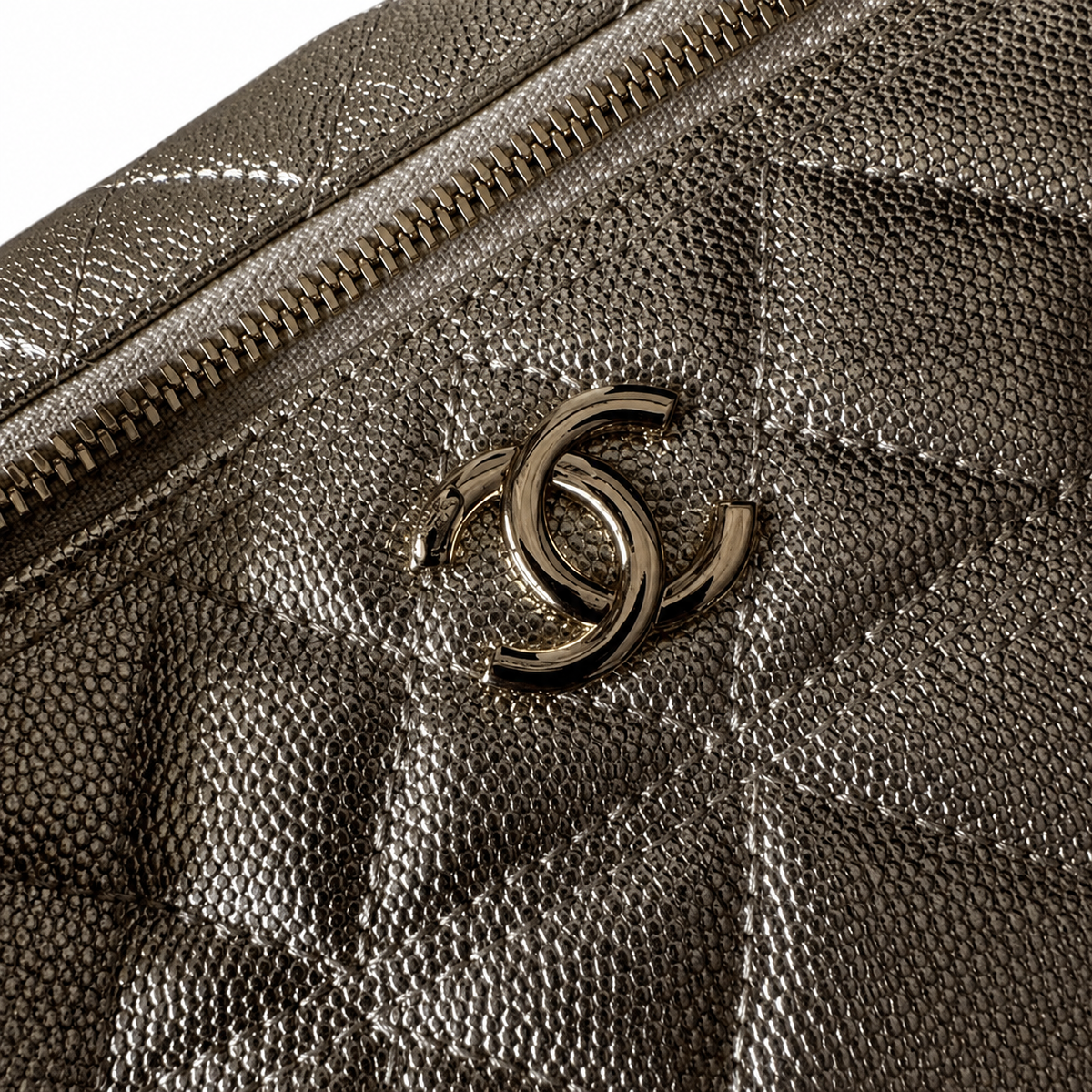 Chanel Diamond Quilted Handbag