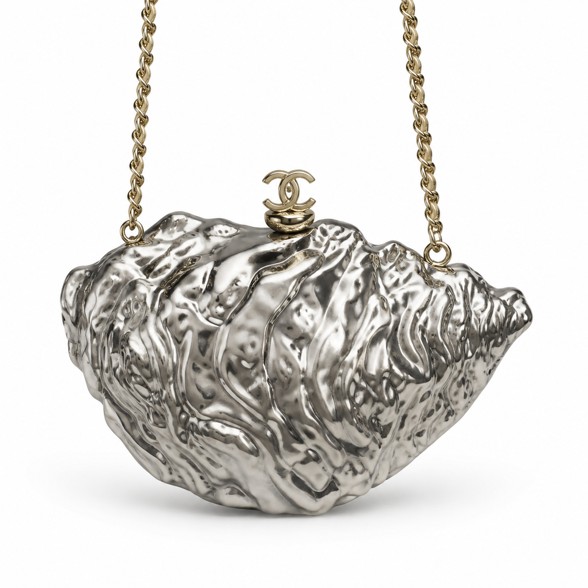 Chanel Silver Shell-Shaped Chain Clutch