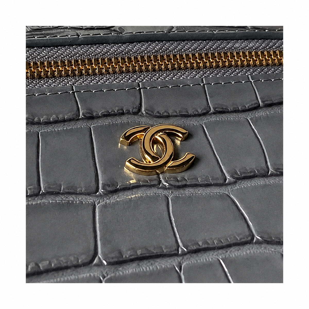 Chanel Diamond Quilted Shoulder Bag