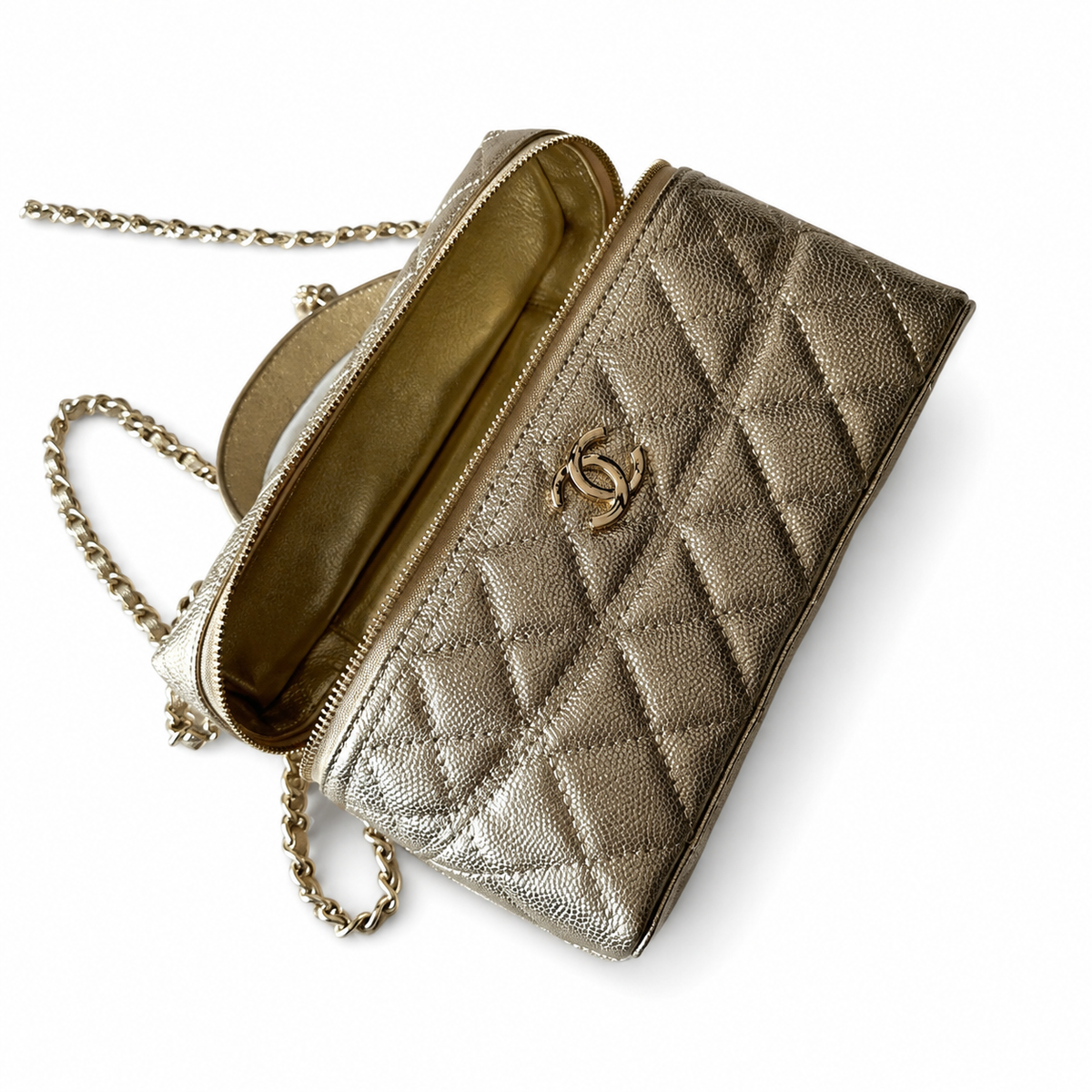 Chanel Diamond Quilted Handbag