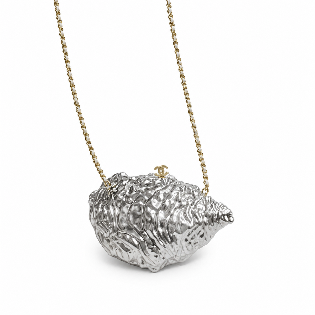 Chanel Silver Shell-Shaped Chain Clutch